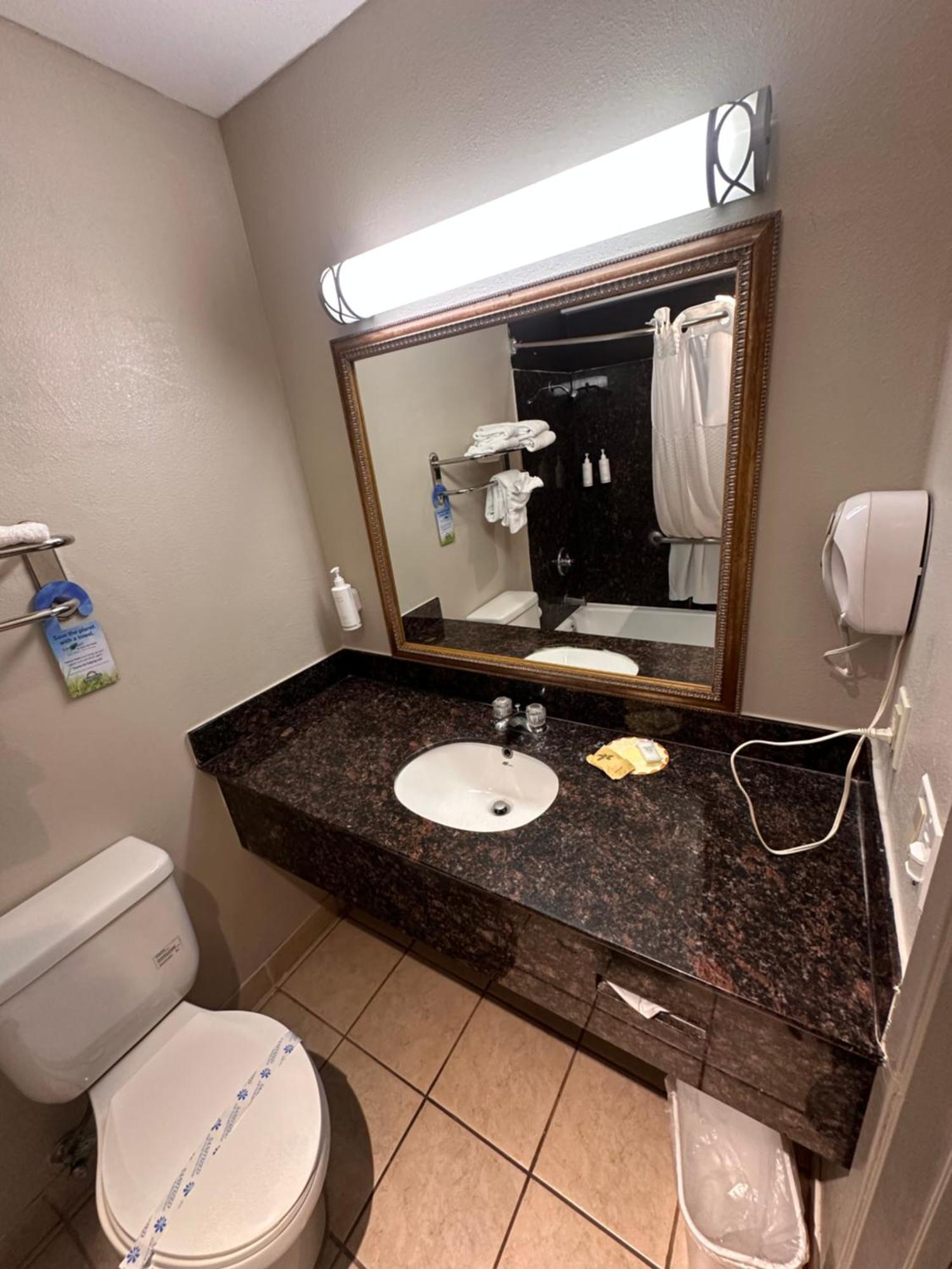 Days & By Wyndham Artesia