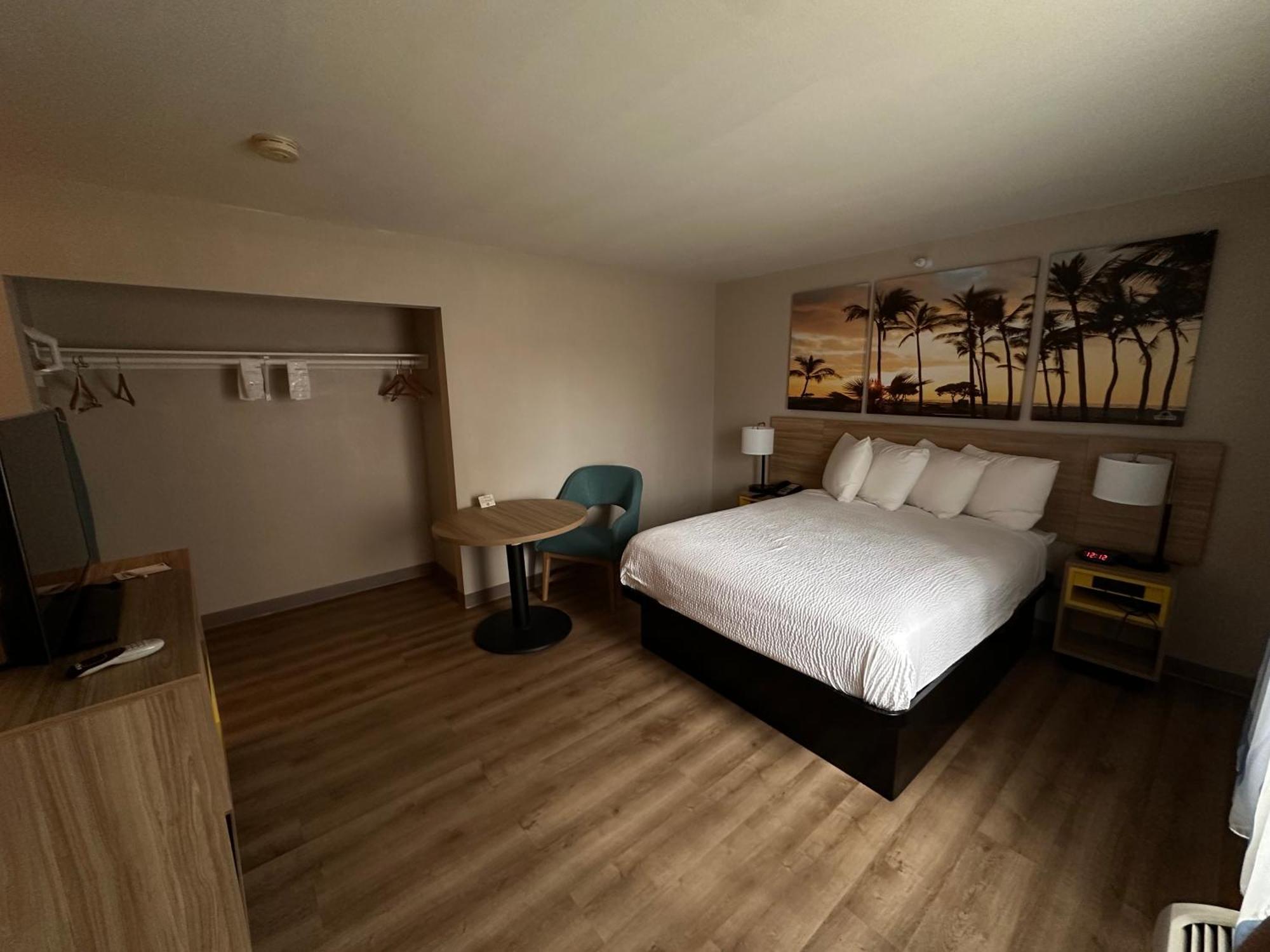 Hotel Days & By Wyndham Artesia