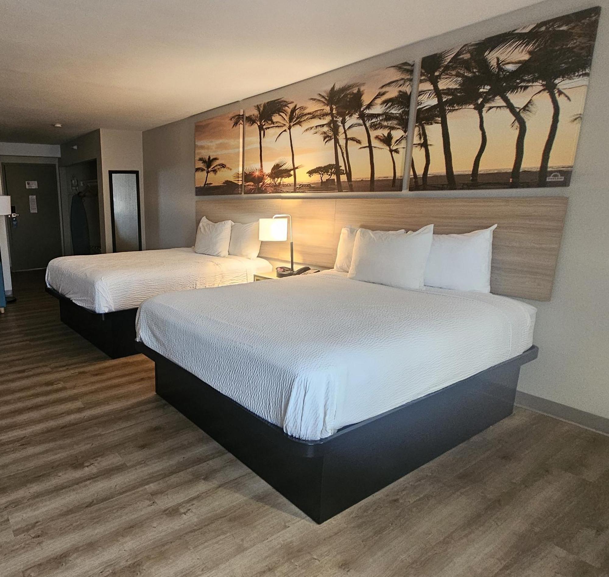 Days & By Wyndham Artesia
