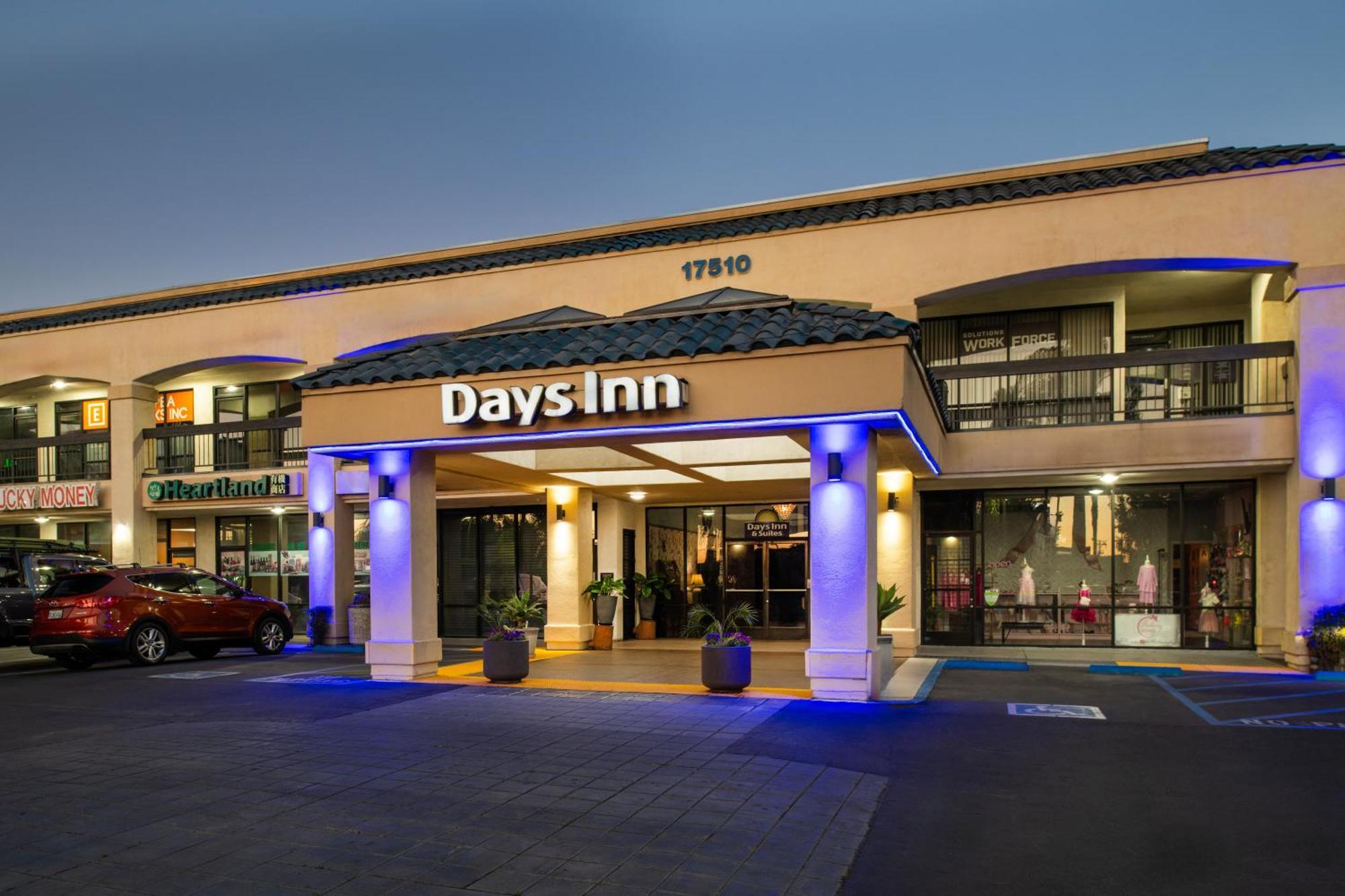 Days & By Wyndham Hotel