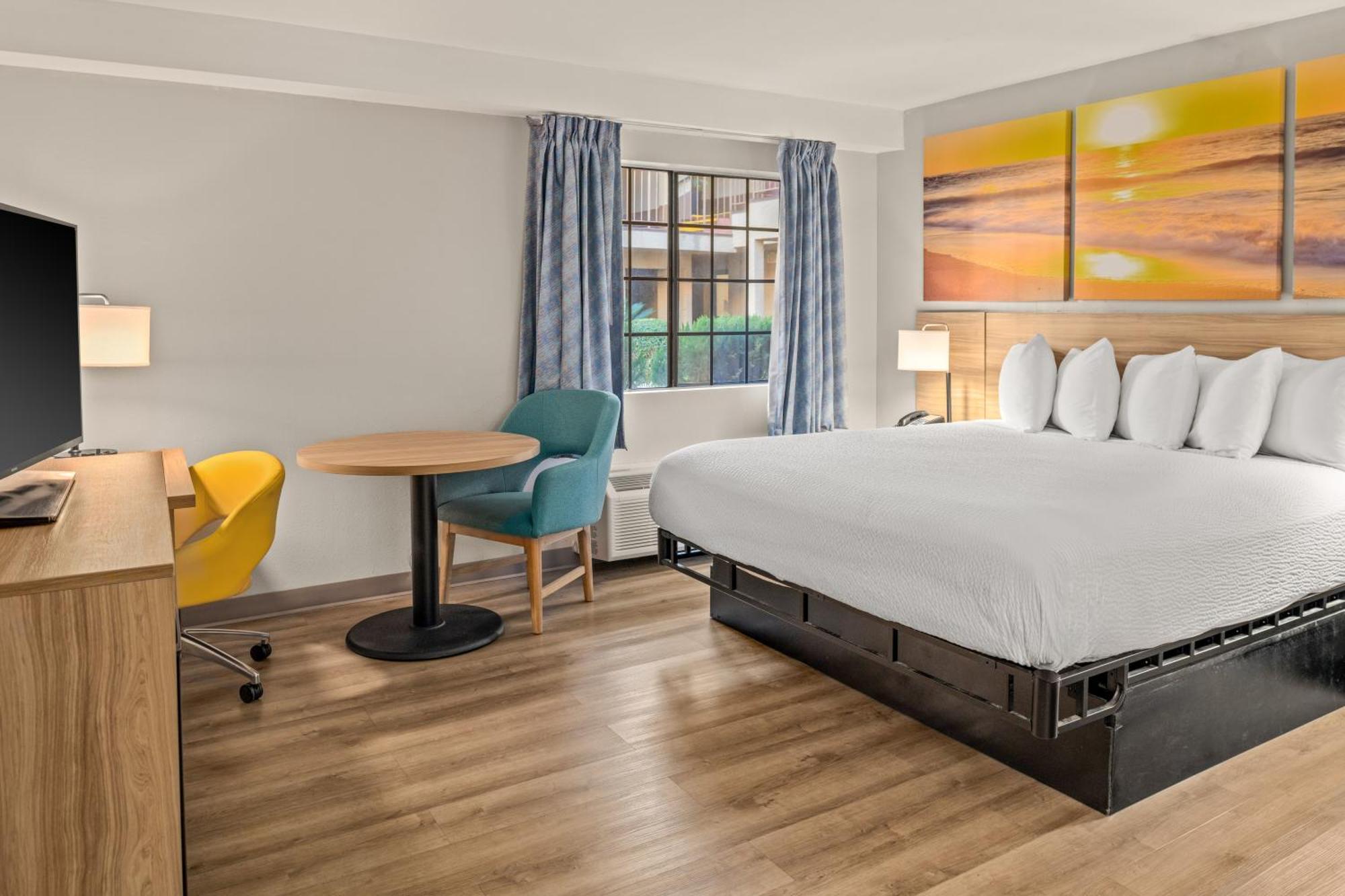 Days & By Wyndham 2* Artesia