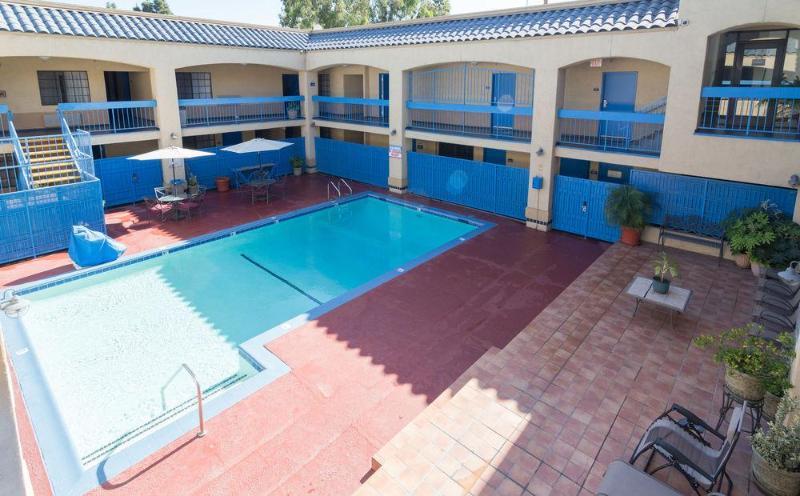 Days & By Wyndham 2* Artesia