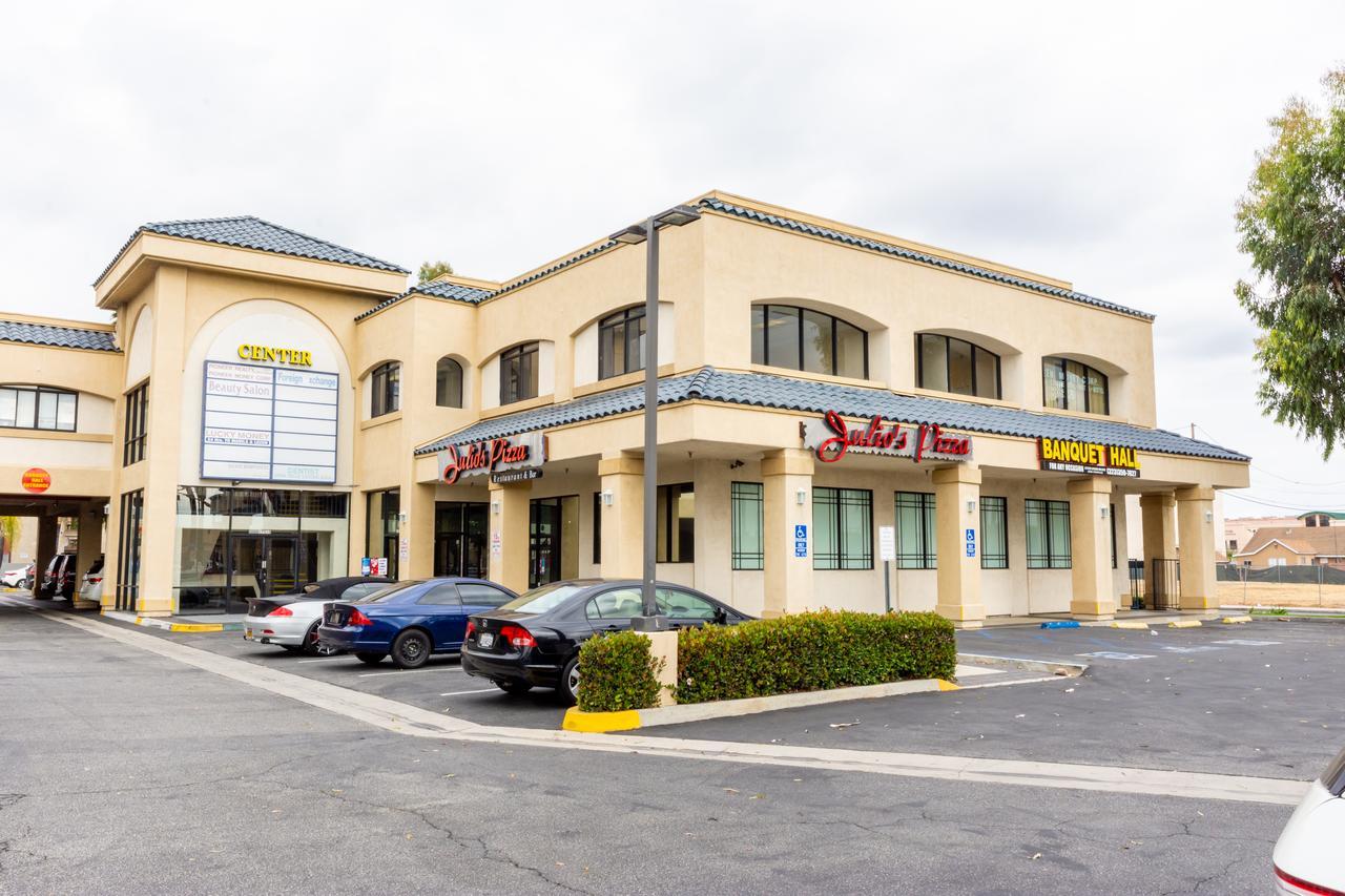 Hotel Days & By Wyndham